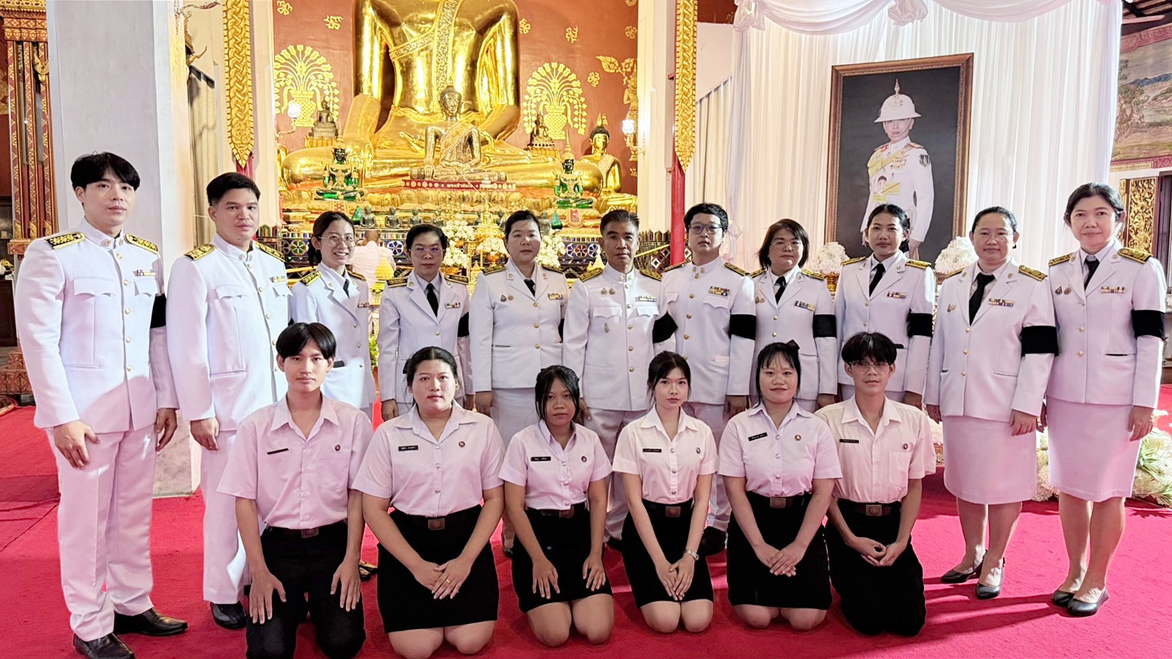 ร่วมพิธีบำเพ็ญกุศลในวาระครบ 100 วัน (สตมวาร) แห่งการสิ้นพระชนม์ ถวายเป็นพระกุศลแด่สมเด็จพระเจ้าลูกเธอ เจ้าฟ้าพัชรกิติยาภา นเรนทิราเทพยวดี กรมหลวงราชสาริณีสิริพัชร มหาวัชรราชธิดา